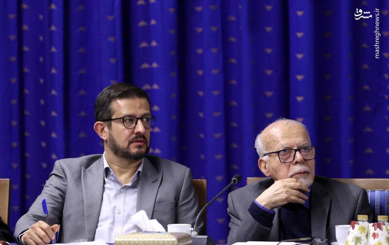 نهضت،آزادي،گروهك،انقلاب،سياسي،اسلام،ديدار،امام،حضور،بازرگان، ...