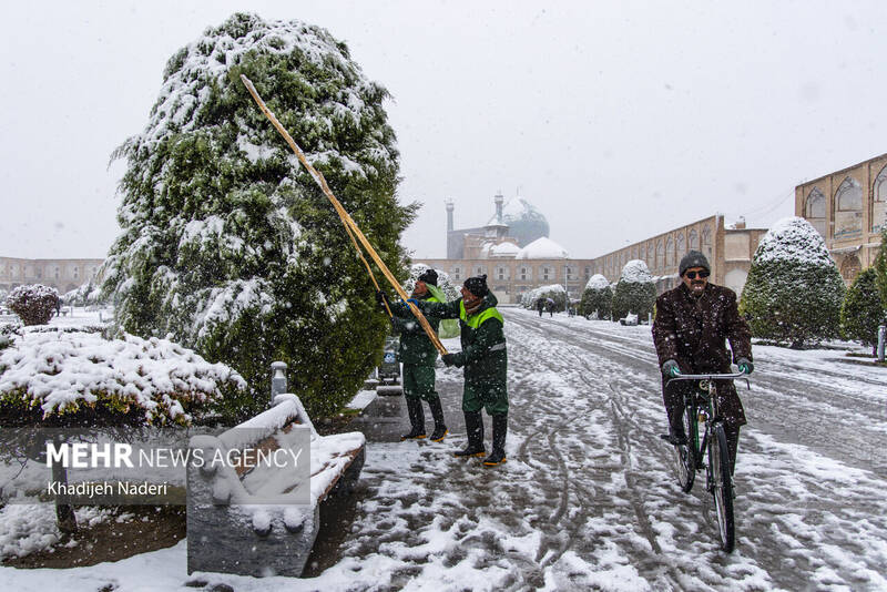 نخستین برف زمستانی در نصف جهان