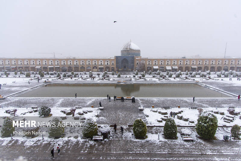 نخستین برف زمستانی در نصف جهان