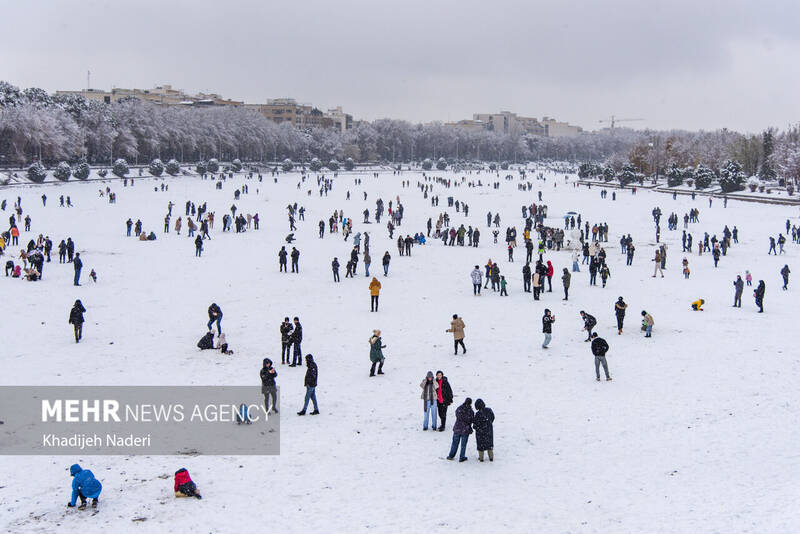 نخستین برف زمستانی در نصف جهان