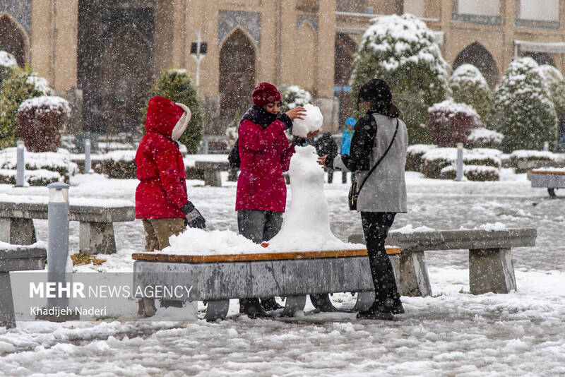 نخستین برف زمستانی در نصف جهان