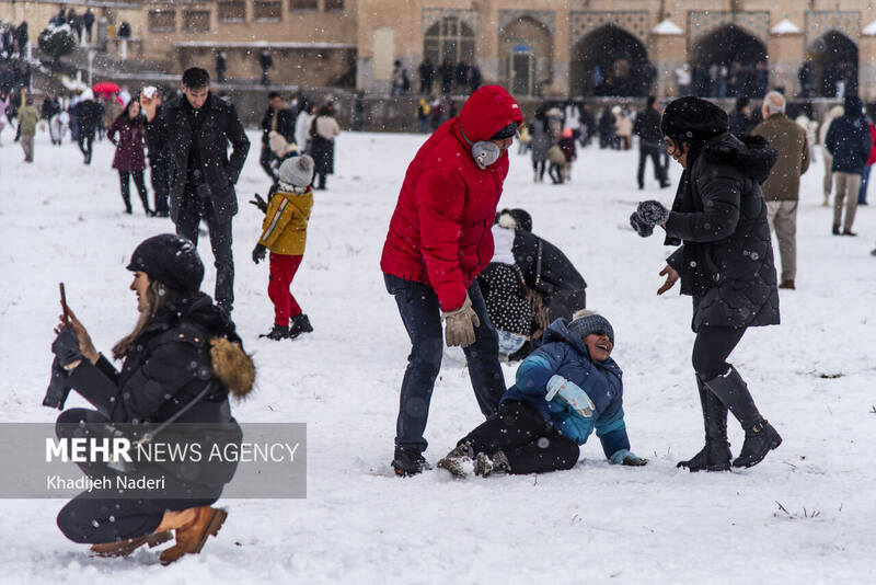 نخستین برف زمستانی در نصف جهان