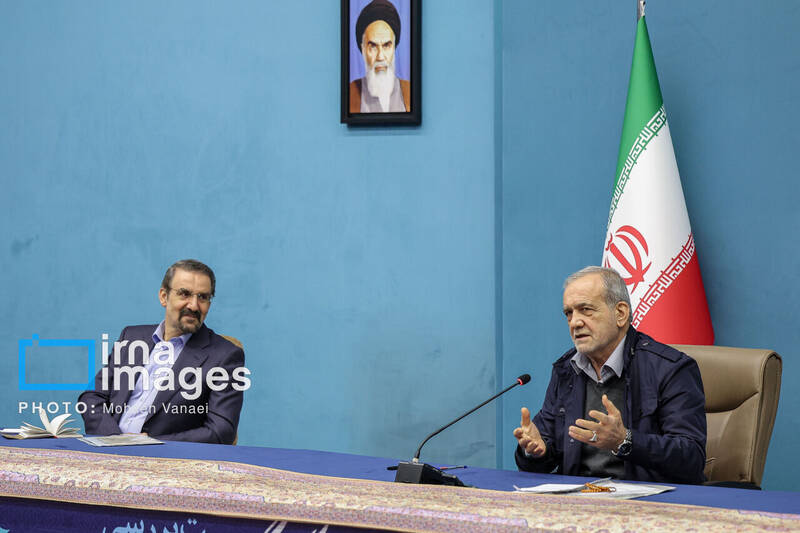 احزاب،سياسي،دولت،كشور،ادامه،جلسه،جلسات،افزايش،مشكلات،مطرح،مس ...