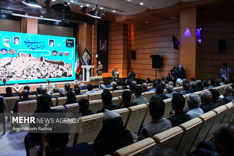 رئيس،پزشكيان،توهين