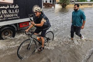 عکس/ وضعیت خیابان‌های دبی پس از بارش باران