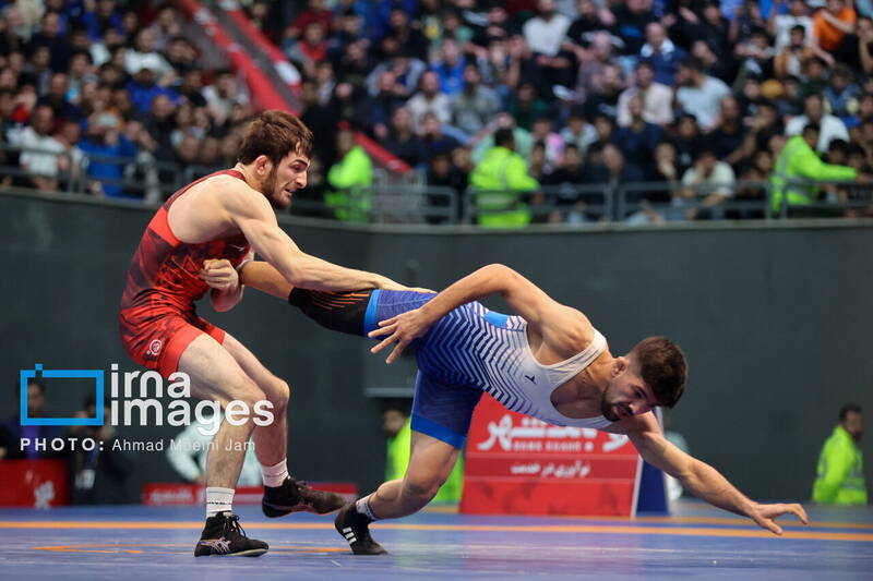 امتياز،فني،كشتي،مدافع،مسابقه،حالت،كسب،فرنگي،صورتي،خاك،چلنج،تشك