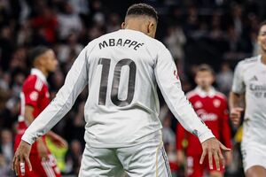 واکنش رونالدو به رکوردشکنی امباپه +عکس