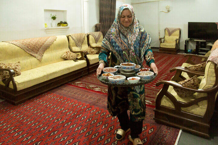 در آغوش بلندترین شب سال؛ روایت یک یلدای بیصدا