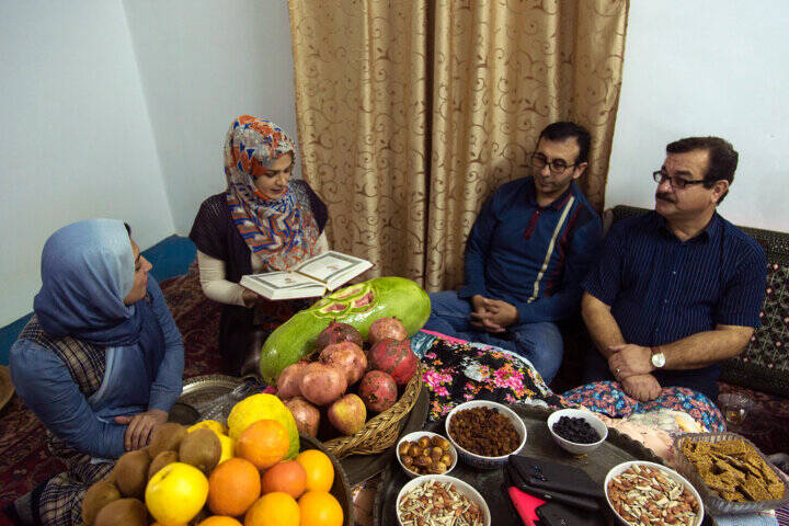 در آغوش بلندترین شب سال؛ روایت یک یلدای بیصدا