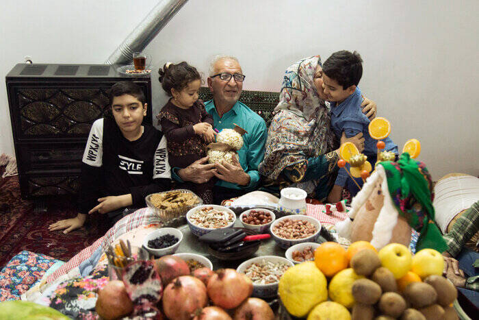 در آغوش بلندترین شب سال؛ روایت یک یلدای بیصدا