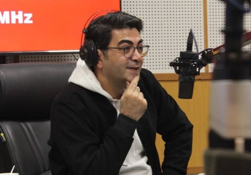 برنامه،راديو،جوان،يلدايي،زنده،شب،حسني،فرزاد،مخاطبان،قرمز،حضو ...