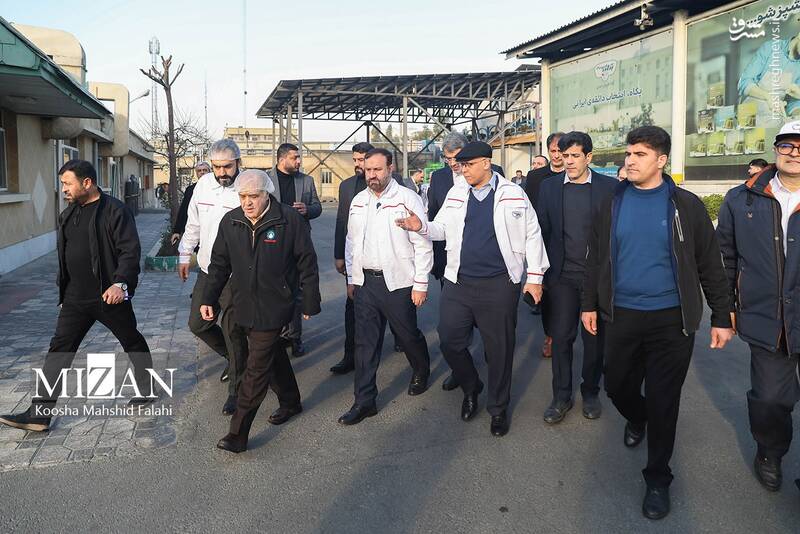 عکس/ بازدید دادستان تهران از شرکت صنایع شیر ایران عکس/ بازدید دادستان تهران از شرکت صنایع شیر ایران