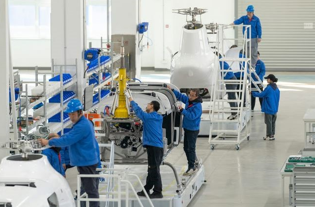 پهپاد هلیکوپتری سنگینبر چین نخستین پرواز موفق خود را انجام داد