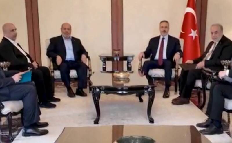 فیلم/ دیدار هاکان فیدان با مقامات ارشد حماس