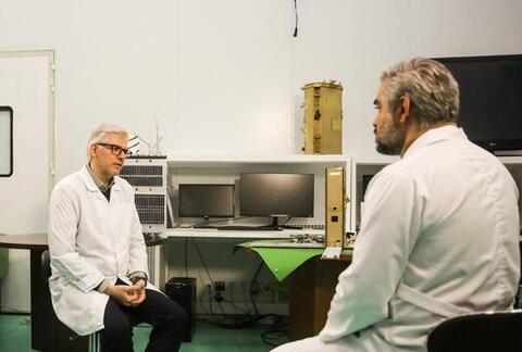 بدون تعارف با رئیس سازمان فضایی