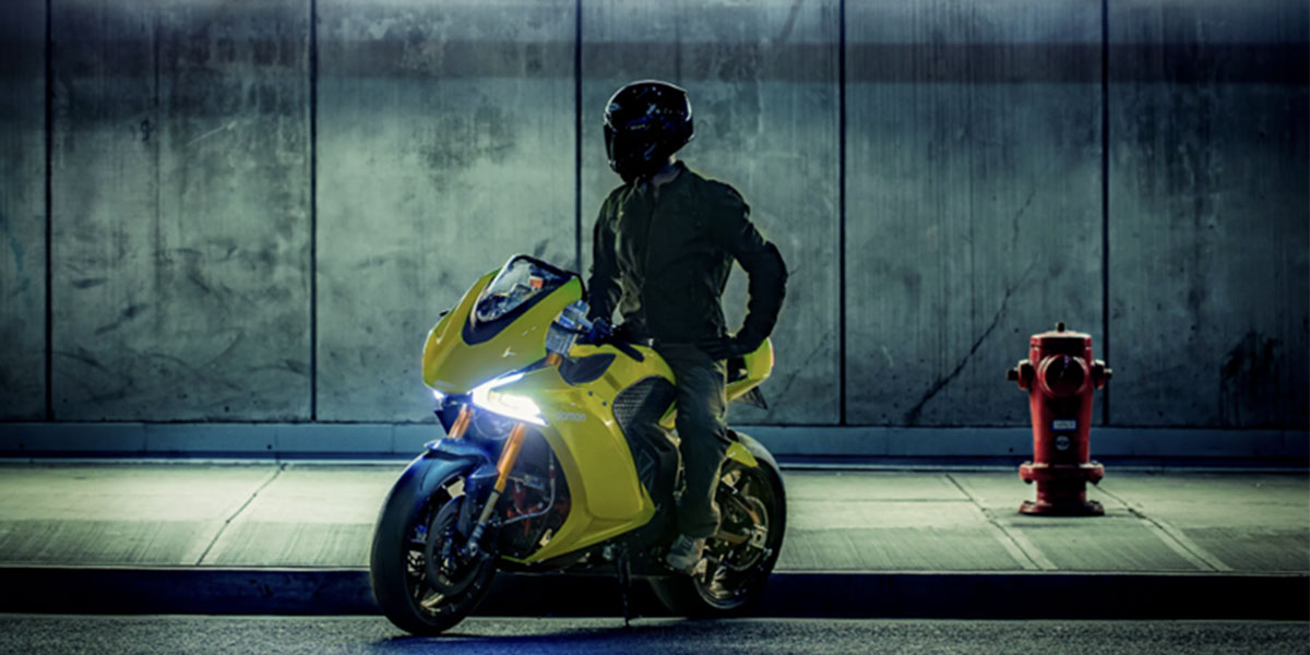 آیا خرید اقساطی موتور سیکلت در شرایط فعلی توجیه اقتصادی دارد؟