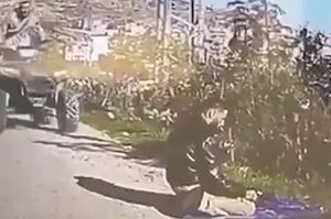 زیر گرفتن نمازگزار فلسطینی توسط یک شهرک نشین