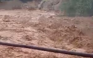 فیلم/ جاری شدن سیل در مسجدسلیمان خوزستان