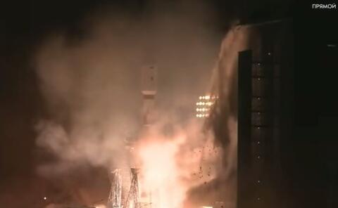 لحظه پرتاب ماهواره‌های تصویربرداری ایرانی به فضا