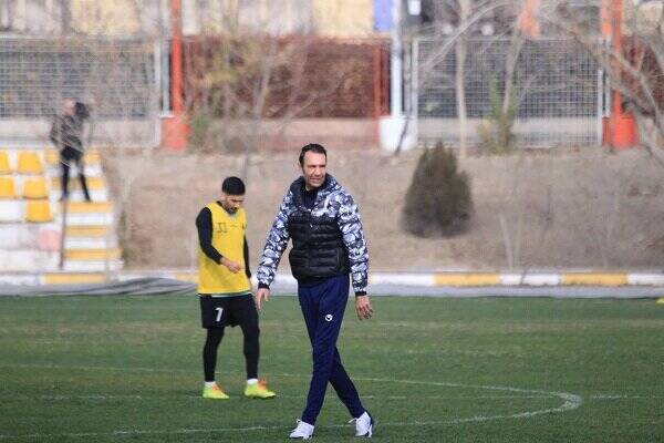 سايپا،ليگ،باشگاه،فصل،تيم،عنايتي