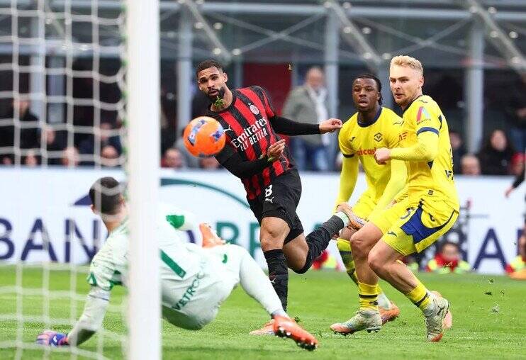 ميلان،امتيازي،مصاف