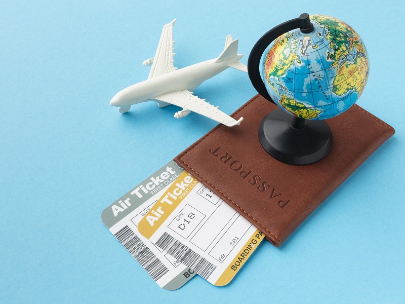 بلیط لحظه آخری یا معمولی؟ تفاوتها و مزایای هرکدام برای مسافران