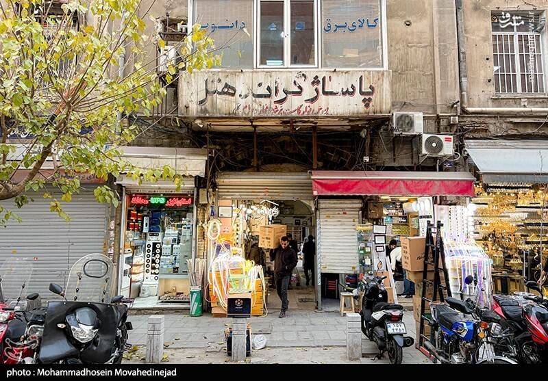 عکس / ناایمنی در قلب پاساژهای تهران