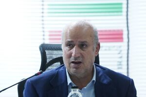 تاج: با شنیدن شعار نژادپرستانه داور بازی را متوقف می‌کند