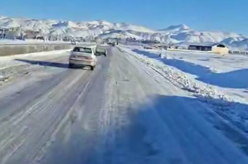 فیلم/ یخبندان شدید در مسیر کرمانشاه به سنندج