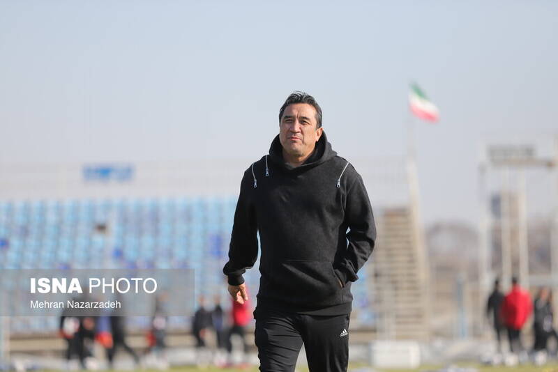 فیلم/ واکنش خداداد عزیزی به اظهارات زنوزی/ گفته بودم که لیگ را یک سال تعطیل کنید