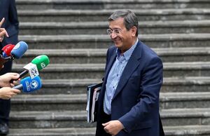 فیلم / اولین اظهارات همتی در حیاط دولت