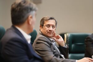 توئیت احدیان برای رئیس جدید بانک مرکزی