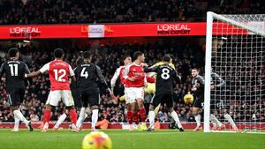 فیلم / خلاصه بازی آرسنال 4 - استون ویلا 1