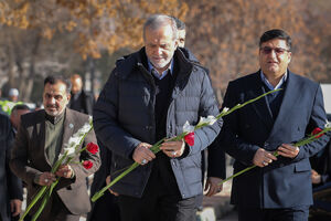 عکس/ ورود رئیس جمهور به شهرکرد