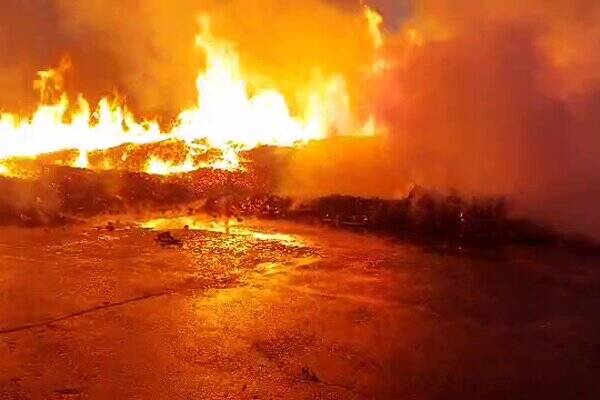 ملكي،عمليات،نيروهاي،محل،اجناس،انبار،مربع،آتش،ساعت،لودر