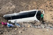 تصاویر واژگونی اتوبوس در محور هراز مسیر رینه