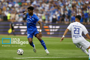 پنجره بسته استقلال مانع فسخ شد؛ اندونگ دو سال دیگر در جمع آبی‌ها!