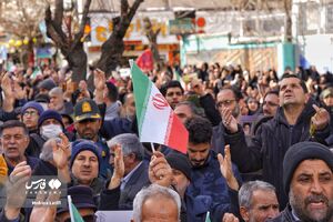 مسائل داخل خانه را خودمان، داخل خانه حل می‌کنیم