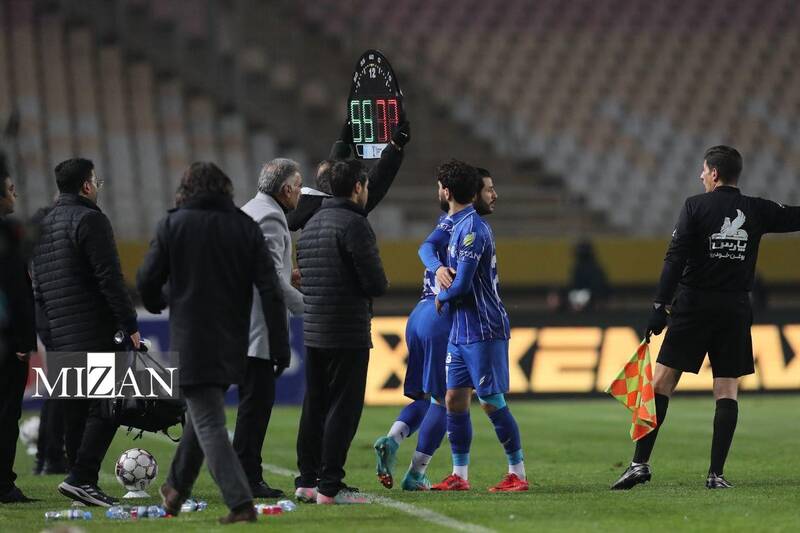 ۴ نکته از شب رویایی استقلال/ از چالش‌های ترکیب استقلال تا تعویض نجات‌بخش ساپینتو