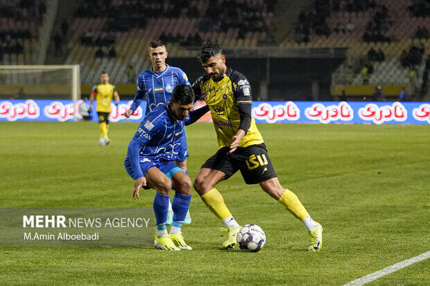 برد مقابل سپاهان پاسخ خیلی‌ها را داد/ استقلال مدعی قهرمانی است