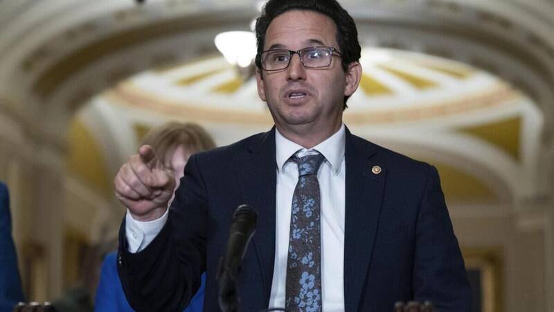 سناتور آمریکایی جنگ با ونزوئلا را «ماجراجویی احمقانه» خواند