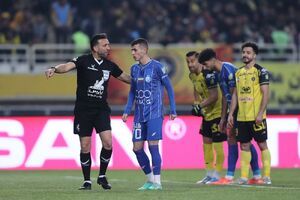 ۳ گزینه استقلال برای میزبانی از تراکتور