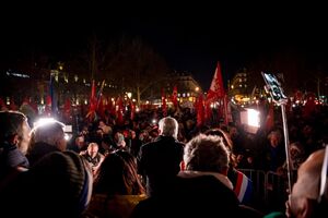 حضور نماینده پارلمان فرانسه در تجمع حمایت از ونزوئلا