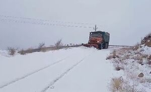 فیلم/ برف‌روبی راه‌های روستایی الموت قزوین