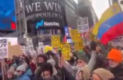  اعتراضات گسترده اهالی آمریکا به وحشی‌گری ترامپ در ونزوئلا