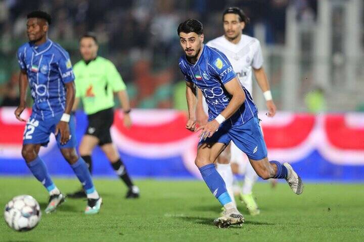 دلایل عملکرد پرنوساان استقلال در نیم فصل/ دردسر جدا شدن چند بازیکن آبی