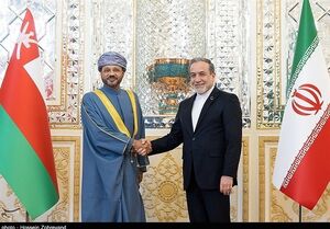 استقبال عراقچی از وزیر خارجه عمان