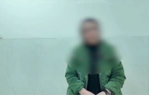 سنگ توی جیبم بود ... پرچم شیر و خورشید را بالا بردم | ویدئو