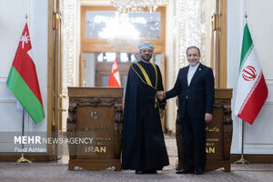 دیدار و کنفرانس خبری وزاری خارجه ایران و عمان