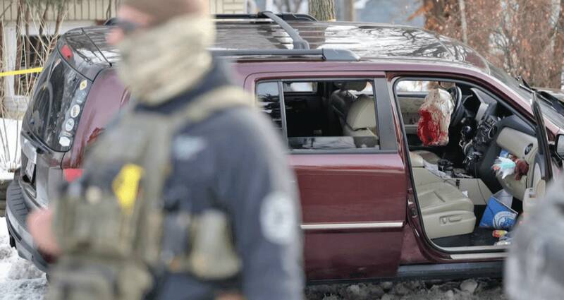 ترامپ پشت پلیس قاتل